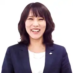 鑑定士 酒井 千瑛の顔写真