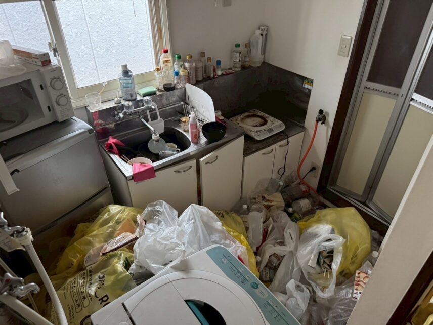 急な退去も諦めなくて大丈夫。白石区1Rで手に負えなくなった大量の不用品を、一括回収と清掃でリセット